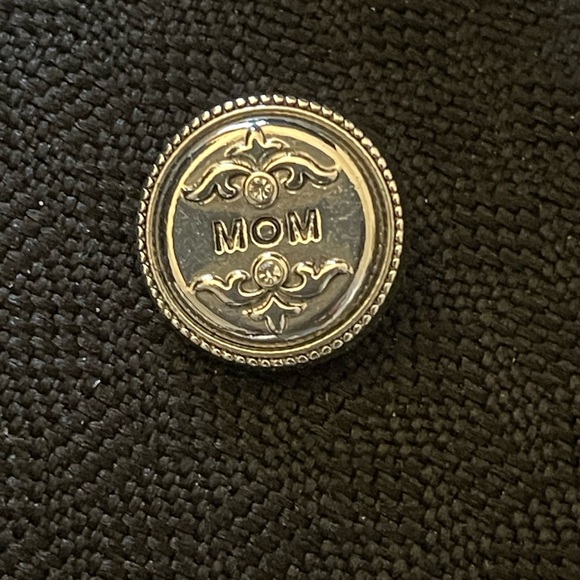 Magnolia and Vine set - Picture 11 of 12